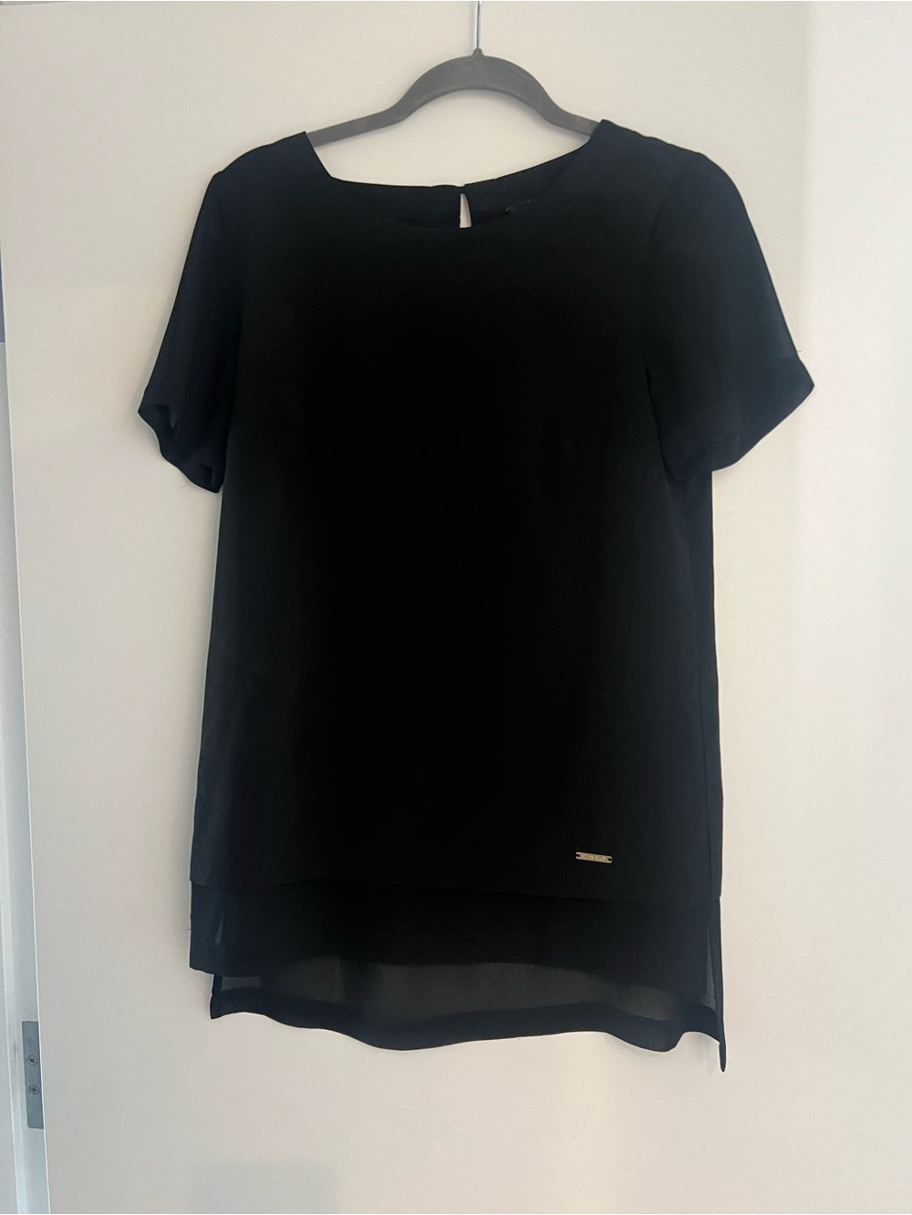 Black Layered Short-Sleeve Women's Top Ellen Tracy size S